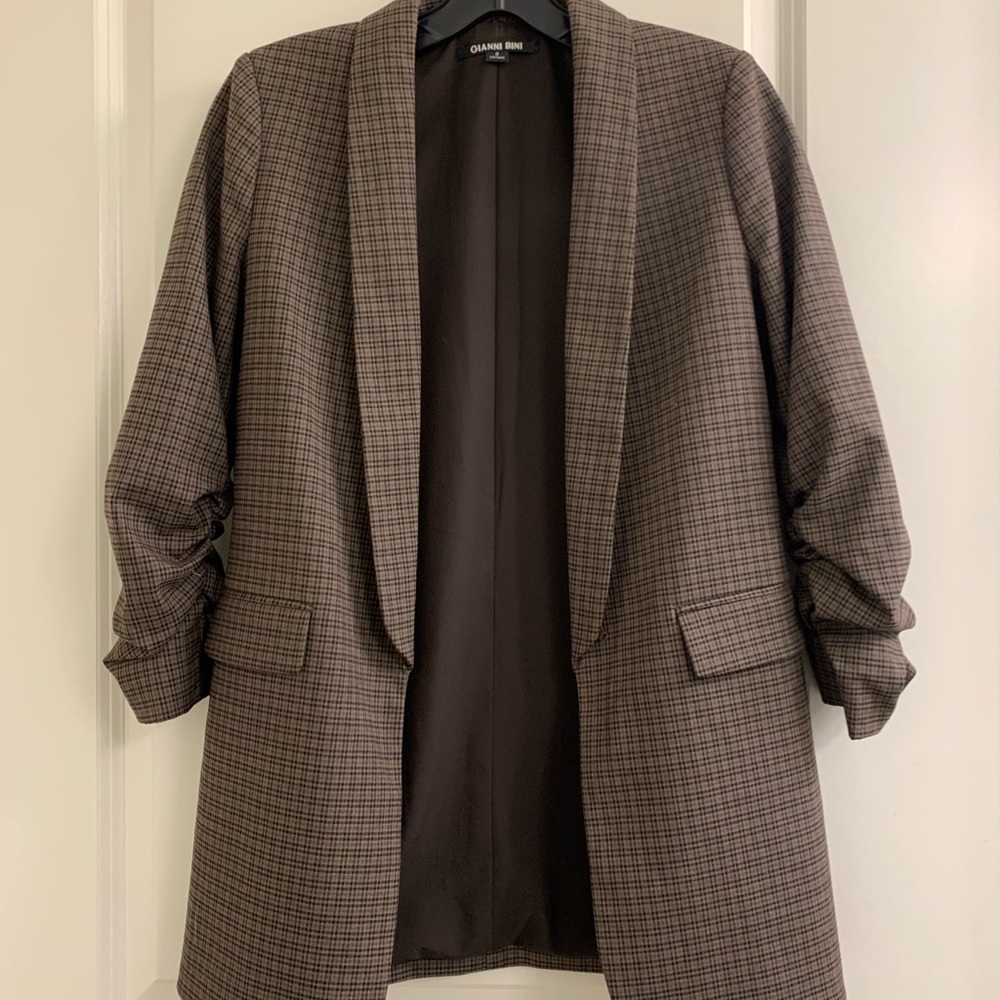 Long checkered blazer